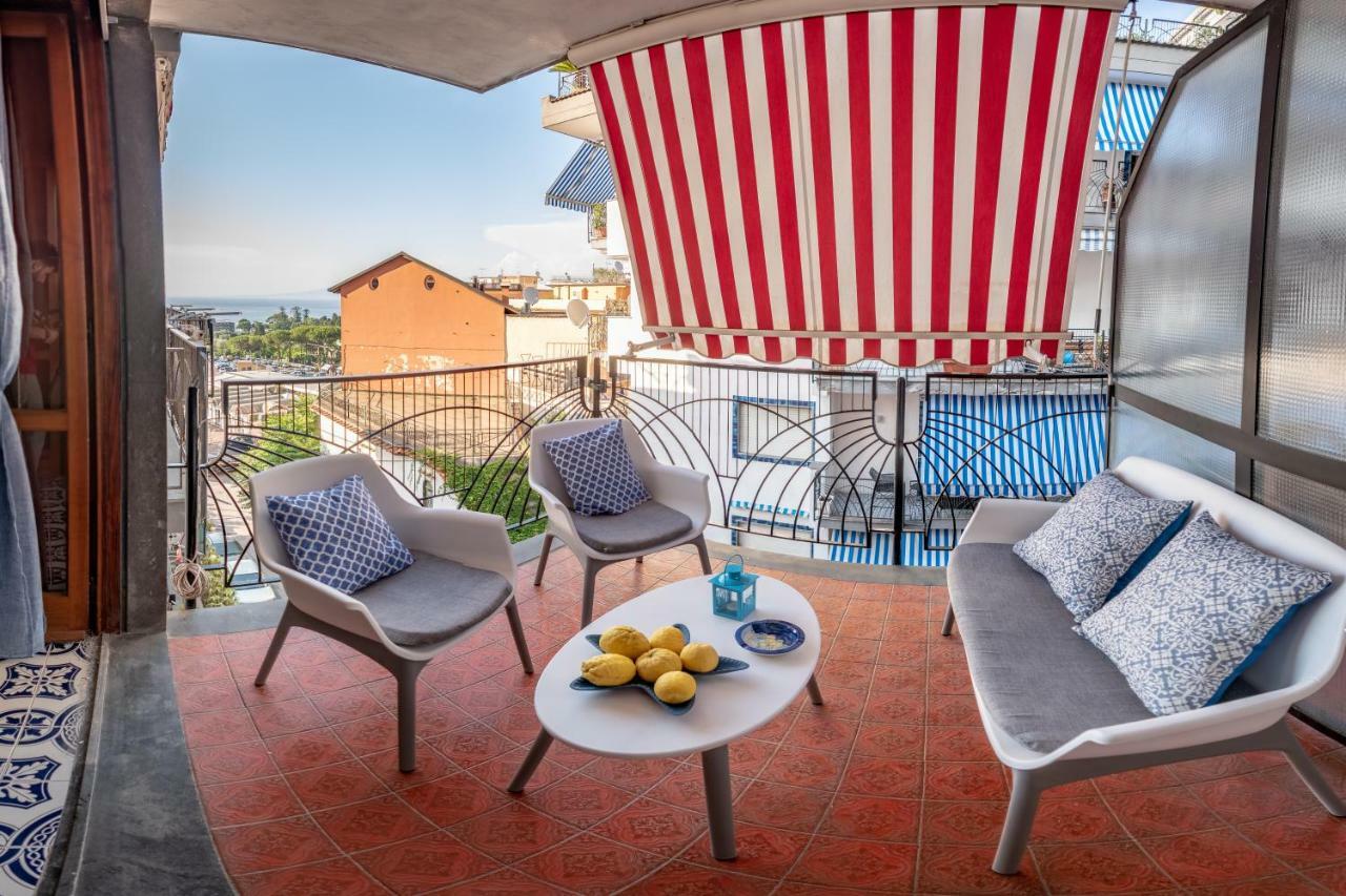La Casetta Linda - New 2 Bedroom Apt In Sorrento With Seaview Terrace 외부 사진