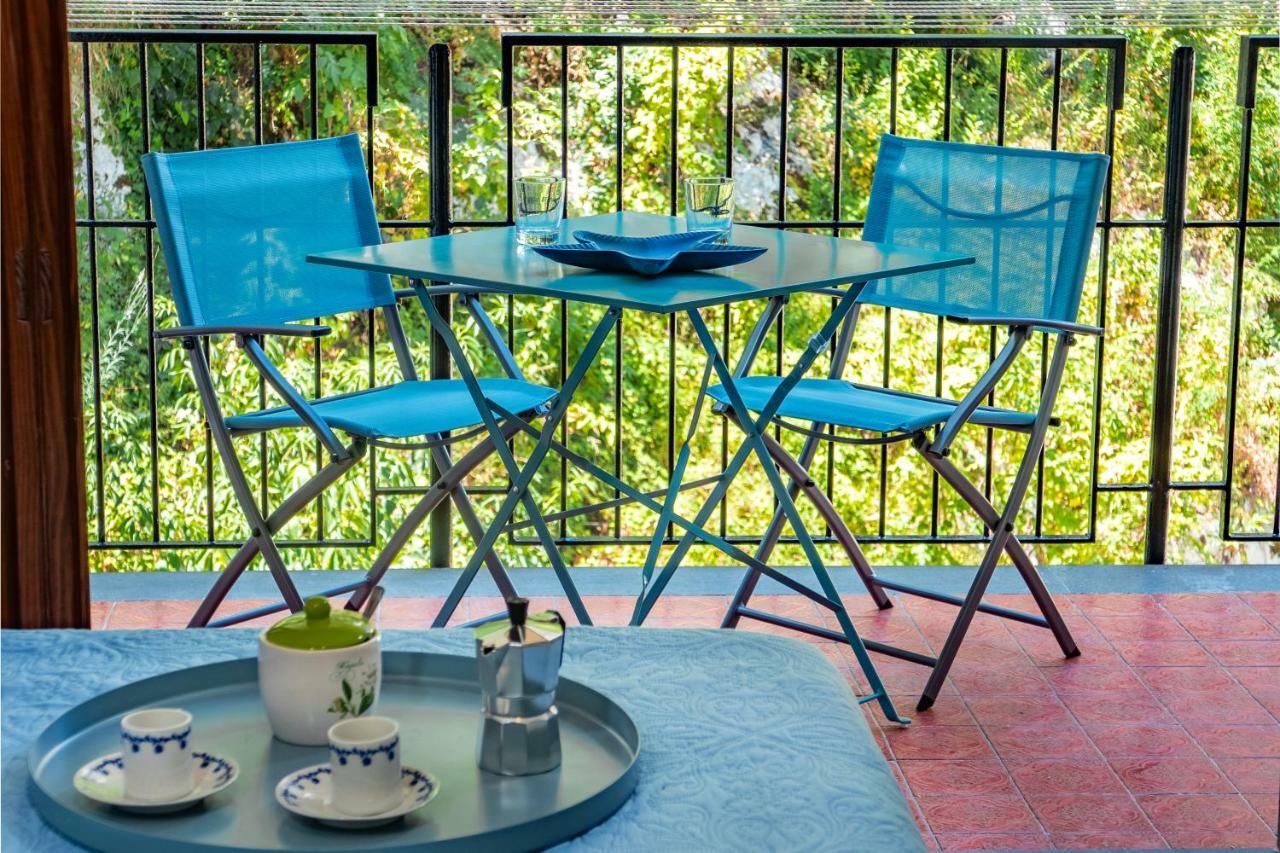 La Casetta Linda - New 2 Bedroom Apt In Sorrento With Seaview Terrace 외부 사진